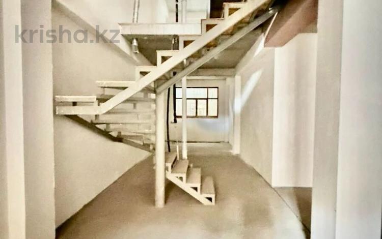 6-комнатная квартира · 255 м² · 2/4 этаж, Тайманова 222/6 за 280 млн ₸ в Алматы, Медеуский р-н — фото 17