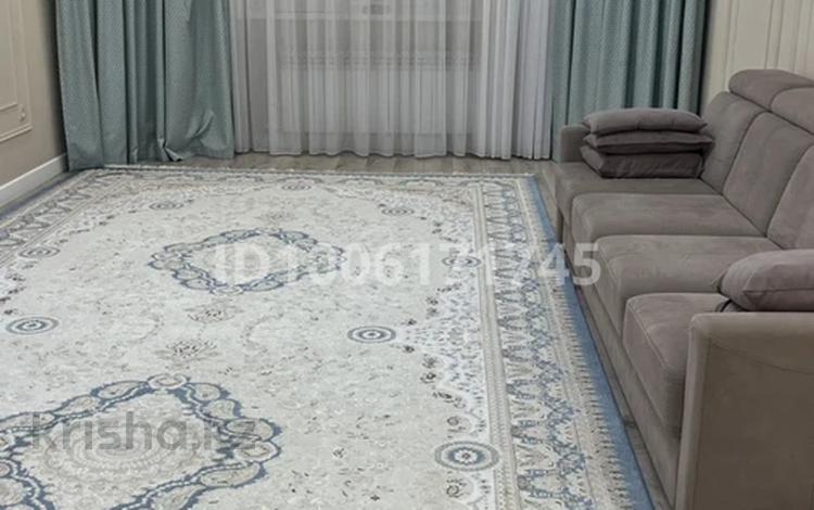 3-комнатная квартира · 112 м² · 3/5 этаж, мкр. Алтын орда — Возле школы Сымбат, 103, поликлиники Медикер Илек за 300 000 ₸ в Актобе — фото 2