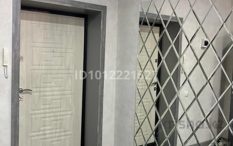 2-бөлмелі пәтер · 43 м² · 7/9 қабат, мкр. Алтын орда, Ораза Татеулы 15д, бағасы: 150 000 ₸ в Актобе — фото 2