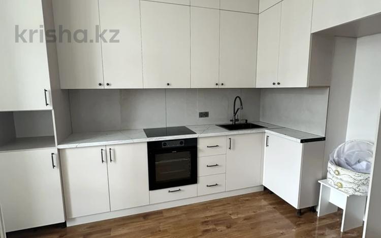 3-бөлмелі пәтер · 67 м² · 5/15 қабат, Толе би 16 — дом с паркингом. 45 школа, бағасы: ~ 47.8 млн ₸ в Астане, Нура р-н — фото 2