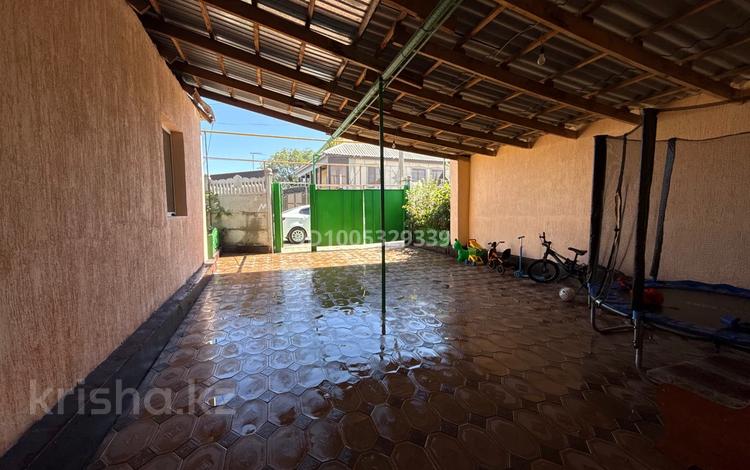 Отдельный дом · 5 комнат · 150 м² · 13 сот., С Бурыл ( Ровное )Ул Амангельды 97 за ~ 27 млн 〒 в Таразе — фото 2