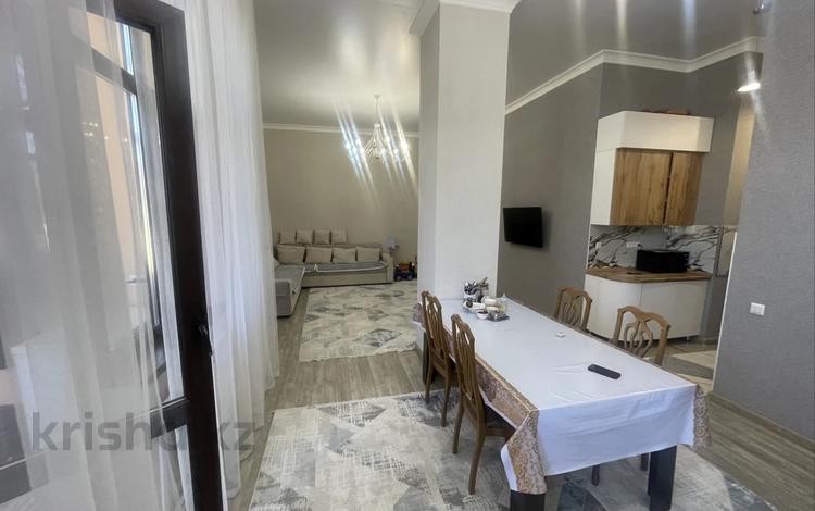 4-комнатная квартира · 123.4 м² · 4/5 этаж, Дружбы Народов 2/2 за 48 млн ₸ в Усть-Каменогорске — фото 2