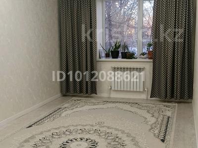 2-бөлмелі пәтер · 61 м² · 1/6 қабат, Мкр. Строитель 37/2 — Рядом 9 школа ,садик, баня, бағасы: 28 млн ₸ в Уральске