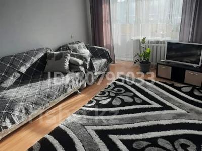 1-комнатная квартира · 42 м² · 8/12 этаж, Протозанова 137 за 12 000 ₸ в Усть-Каменогорске