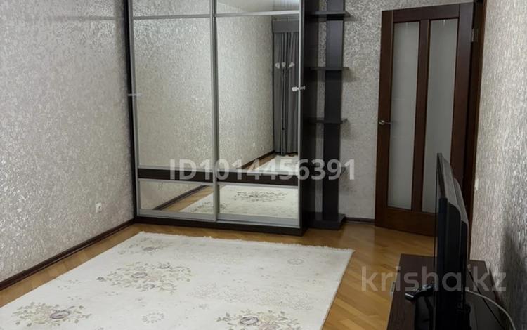 2-бөлмелі пәтер · 44 м² · 2/5 қабат, Быковского — КЖБИ, Район 23 школы, бағасы: 27 млн ₸ в Костанае — фото 2