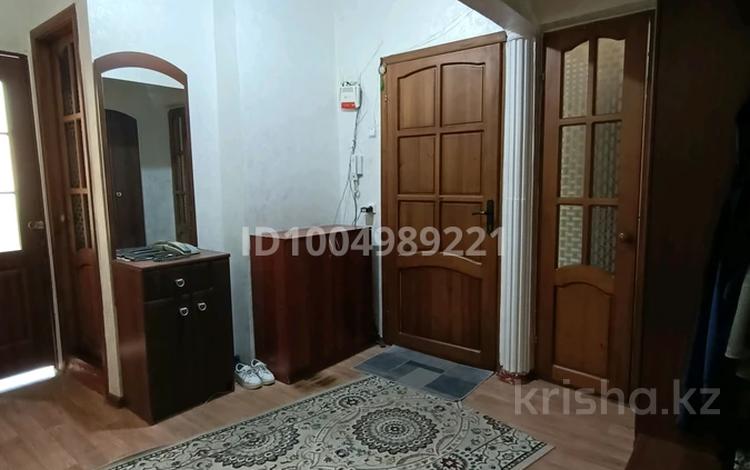 4-бөлмелі пәтер · 79 м² · 2/5 қабат, Микрорайон Массив Карасу, бағасы: 25 млн ₸ в Таразе — фото 3