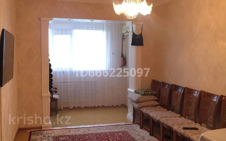 3-комнатная квартира, 70 м², 5/5 этаж, 9-й мкр, 9-ш/а. 11