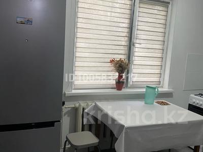 2-комнатная квартира · 50 м² · 2/9 этаж, 10 микрорайон 4 — Остановка «Музей» за 16.5 млн ₸ в Аксае