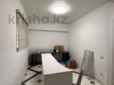 2-бөлмелі пәтер · 60 м² · 1/3 қабат, Натарова 71 — Срочная продажа!! Идеальный вариант!!, бағасы: ~ 24 млн ₸ в Алматы, Жетысуский р-н
