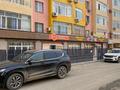 Свободное назначение, офисы, магазины и бутики, склады, общепит, салоны красоты, медцентры и аптеки, образование, кабинеты и рабочие места · 108 м² за 300 000 ₸ в Атырау, мкр. Алмагуль — фото 2