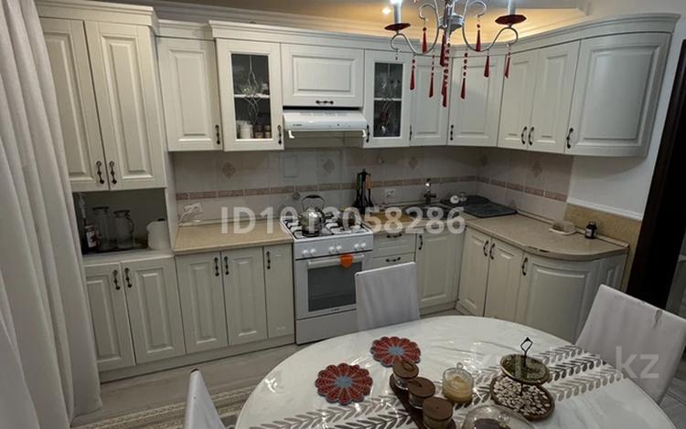 3-бөлмелі пәтер · 75.3 м² · 3/3 қабат, Мкр. Буровиков 132, бағасы: 15.5 млн ₸ в Кульсары — фото 2