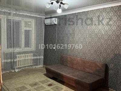 1-бөлмелі пәтер · 36 м² · 5/5 қабат, Қонаев ш/а. — Рынок Женис, бағасы: 125 000 ₸ в Уральске, мкр Кунаева