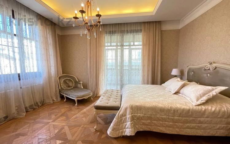 4-бөлмелі пәтер · 226 м² · 2/3 қабат, Керей-Жәнібек хандар 276/14, бағасы: 400 млн ₸ в Алматы, Медеуский р-н — фото 3