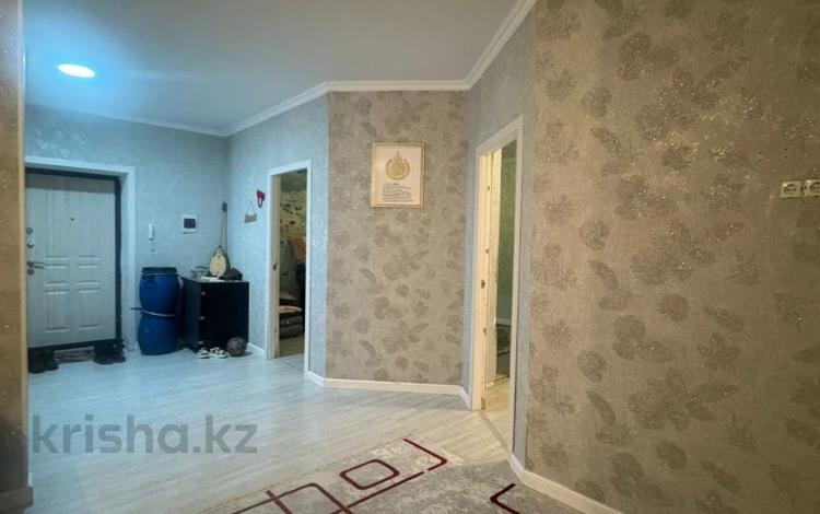 3-комнатная квартира · 68 м² · 7/9 этаж, мкр. Алтын орда за 26.5 млн ₸ в Актобе — фото 2