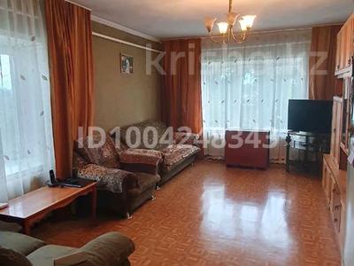 3-бөлмелі пәтер · 60 м² · 2/2 қабат, 15линия — Восточный посёлок, 1 дачи, бағасы: 12 млн 〒 в Семее