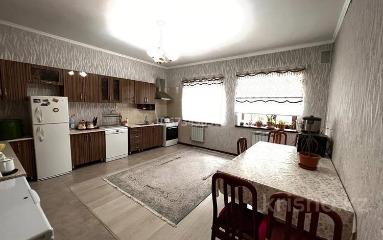 Отдельный дом · 6 комнат · 240 м² · 8 сот., Массив Арай, улица Кошкарбаева 31 за 83 млн 〒 в Таразе — фото 29
