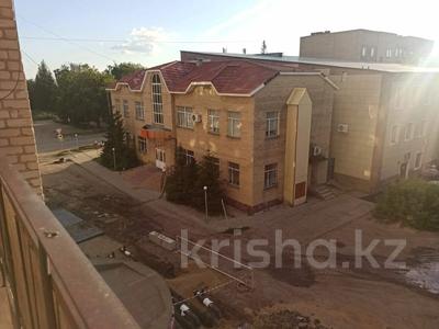3-комнатная квартира · 60.3 м² · 4/5 этаж, Луначарского 67 за 16.5 млн 〒 в Щучинске