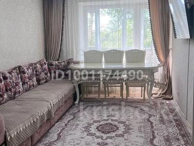 Продажа квартир в Карагандинской обл.: 3-комнатная квартира · 60 м² · 3/5 этаж, Майкудук, Майкудук, 18й микрорайон 12 — Торговый дом "Фелида" за 18.5 млн 〒 3-комнатная квартира · 60 м² · 3/5 этаж, Майкудук, Майкудук, 18й микрорайон 12 — Торговый дом "Фелида" за 18.5 млн 〒 в Караганде, Алихана Бокейханова р-н