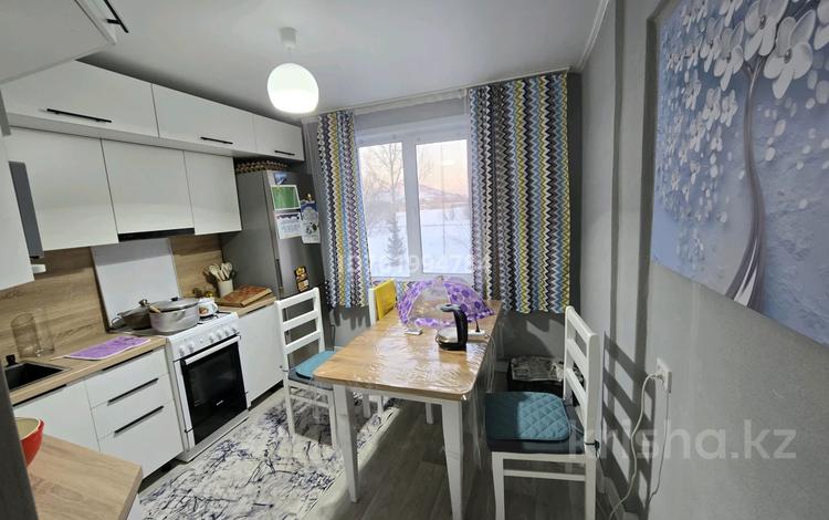 3-комнатная квартира · 68.7 м² · 2/5 этаж, Абая 89 за 14 млн 〒 в Риддере — фото 2