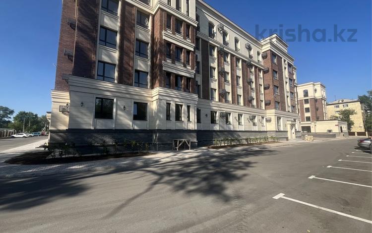 1-комнатная квартира · 42.5 м² · 1/5 этаж, Крылова 15 за ~ 24.2 млн ₸ в Караганде, Казыбек би р-н — фото 2
