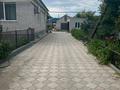 4-комнатная квартира · 110.9 м² · 1/2 этаж, Сатпаева 51 — Четырехкомнатная квартира с ремонтом 110.9 кв,в кирпичном доме ,1986 год постройки дома, 2 санузла ,отопление автономное , горячая вода ,большая кухня 18 ,8кВ Летняя кухня, баня гараж 2010 года постройки Автономная летняя кухня имеется ремонт газ отопление горячая вода Баня евроремонт парная, моечная, прихожая, санузел, автономное отопление печь Ермак Гараж (отопление) Погреб в гараже Во дворе брусчатка Оцинкованные ворота,приусадебный участок квартира находится на первом этаже Рядом остановка, школа ,магазины Анвар,Дина, поликлиника , телеком Байнур, фитнес клуб Армада ,каз почта за 32.5 млн ₸ в Актобе, жилой массив Жилянка — фото 8