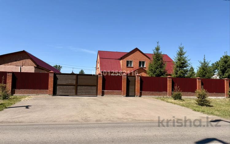 Жеке үй · 4 бөлме · 210 м² · 15 сот., Целинная 11а, бағасы: 70 млн ₸ в Бишкуле — фото 2