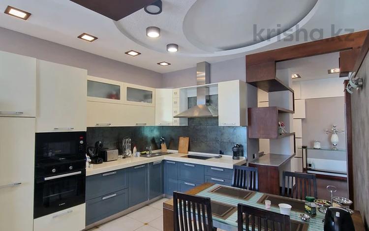 3-бөлмелі пәтер · 175 м² · 13/22 қабат, Достык — Жолдасбекова, бағасы: 700 000 ₸ в Алматы, Медеуский р-н — фото 2