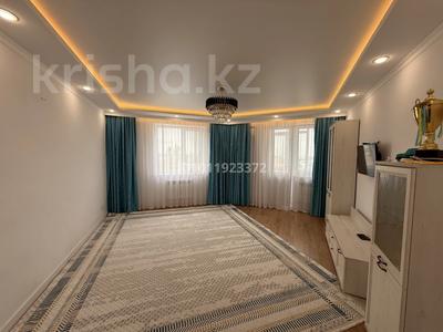 2-комнатная квартира · 72 м² · 4/5 этаж, мкр. Алтын орда, Мкр Батыс-2, жилой массив Юго-Запад 19А за 180 000 〒 в Актобе