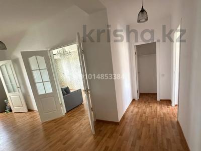 2-бөлмелі пәтер · 58 м² · 4 қабат, Жаналык Абдрахманова 21 — 12школы, бағасы: 25 млн ₸ в 