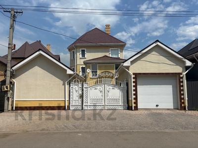 Отдельный дом · 5 комнат · 280 м² · 5 сот., Попова 120 за 190 млн 〒 в Петропавловске