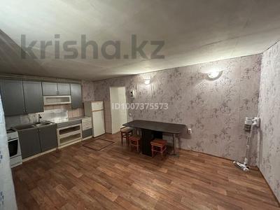 Отдельный дом · 4 комнаты · 77 м², Байганина 82а за 100 000 〒 в Актобе, мкр. Курмыш