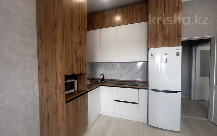 1-комнатная квартира, 50 м², 9/14 этаж посуточно, 14-й мкр №84 участок за 12 000 〒 в Актау, 14-й мкр — фото 2