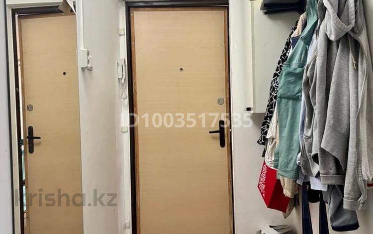 2-бөлмелі пәтер · 45.3 м² · 5/5 қабат, Каратау 22 — Аль-Фараби, односторонка, бағасы: 12 млн ₸ в Таразе — фото 2