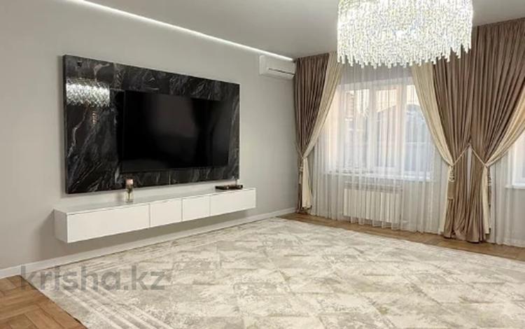 Отдельный дом · 5 комнат · 197.2 м² · 4 сот., Абдолова за 130 млн ₸ в Уральске — фото 12