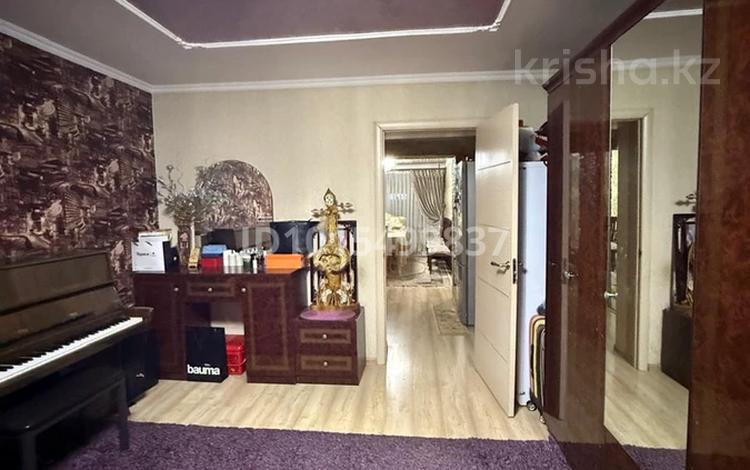 2-бөлмелі пәтер · 64 м² · 1/4 қабат, жансугурова 187 — напротив политехнического колледжа, бағасы: 22 млн ₸ в Талдыкоргане, мкр Жетысу — фото 2