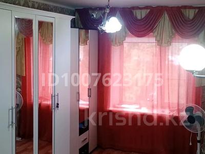 2-бөлмелі пәтер · 44.3 м² · 2/4 қабат, Ленина 16 — Мебельного магазина Натальи, бағасы: 6 млн ₸ в Аксу