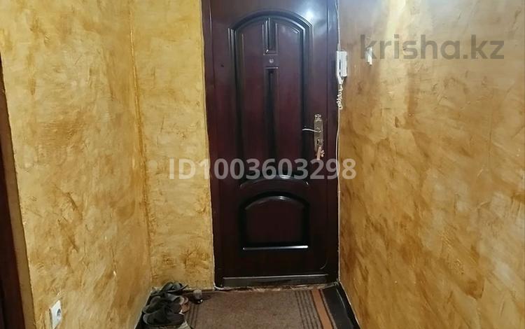2-комнатная квартира · 20 м² · 5/5 этаж, Аль фараби 13 — 2 мкр 13 дом вдоль односторон за 15 млн 〒 в Таразе — фото 2