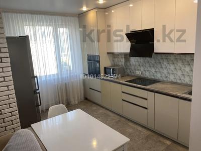 4-комнатная квартира · 102 м² · 9/9 этаж, Сауран 12/1 за 500 000 ₸ в Астане, Есильский р-н