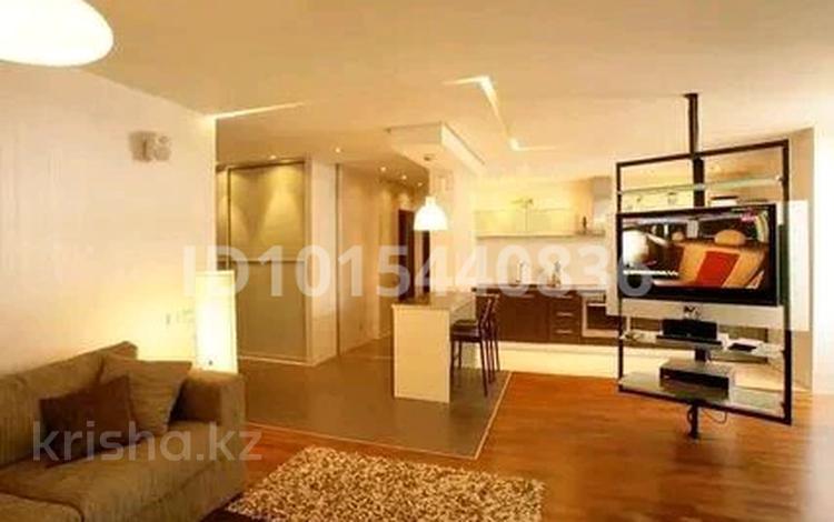 1-комнатная квартира · 48 м² · 2/5 этаж, Торайгырова 79 за 250 000 ₸ в Павлодаре — фото 2