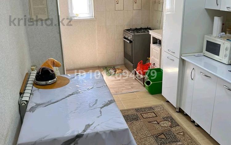 4-комнатная квартира · 92 м² · 5/5 этаж, 29-й мкр 15 — Жолдың боиы мектеп жақын көлік тұрағы бар,аялдама жақын за 20.5 млн ₸ в Актау — фото 2