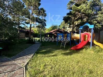 Дом · 6 комнат · 220 м², Абая 26 Б — Скорая помощь за 180 000 〒 в Бурабае
