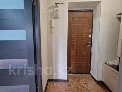 1-комнатная квартира · 32 м² · 3/5 этаж, мкр 8 — рядом колледж апк за 9.8 млн 〒 в Актобе