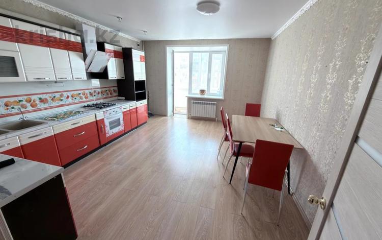 3-бөлмелі пәтер · 107 м² · 7/9 қабат, Нурсултана Назарбаева 197/А, бағасы: 53 млн ₸ в Костанае — фото 2