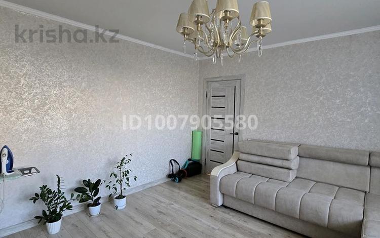3-бөлмелі пәтер · 63 м² · 4/5 қабат, Восток-3 ш/а., Майкудук, мкр Восток-3 — Школа #8, бағасы: 21.5 млн ₸ в Караганде, Алихана Бокейханова р-н — фото 2