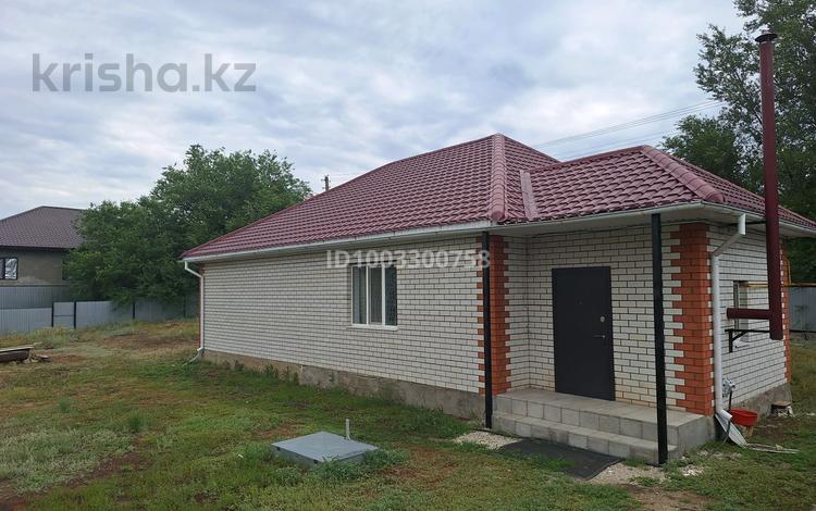 Отдельный дом · 5 комнат · 107 м² · 10.5 сот., Сазсырнай за 30 млн 〒 в Актобе, жилой массив Заречный-3 — фото 2