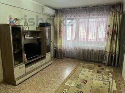 4-бөлмелі пәтер, 59 м², 4/5 қабат, Михаэлиса 15а, бағасы: 19.5 млн 〒 в Усть-Каменогорске