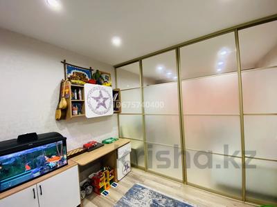 4-комнатная квартира · 113 м² · 8/10 этаж, мкр Нурсая, Таумуш Жумагалиева 15 — Административная полиция за 54 млн 〒 в Атырау