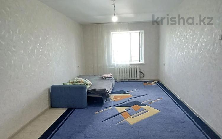 1-комнатная квартира, 43 м², 6/9 этаж, мкр 4 38