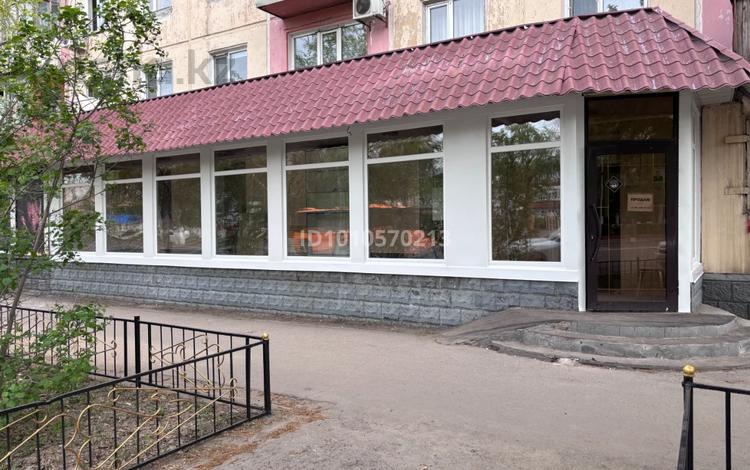 Еркін, кеңселер, дүкендер мен бутиктер, қоғамдық тамақтану орны, сұлулық салондары, медорталықтар мен дәріханалар, білім орталықтары · 155 м², бағасы: 90 млн ₸ в Павлодаре — фото 24
