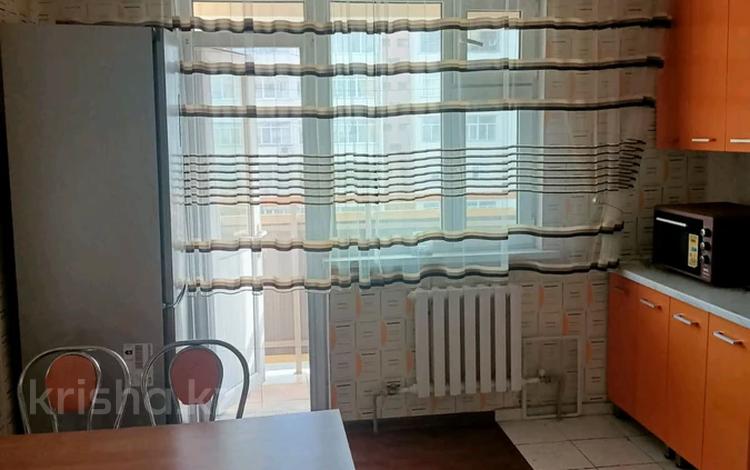 2-бөлмелі пәтер · 60 м² · 3/5 қабат, Мкр 3 28Д, бағасы: 200 000 ₸ в Конаеве — фото 2